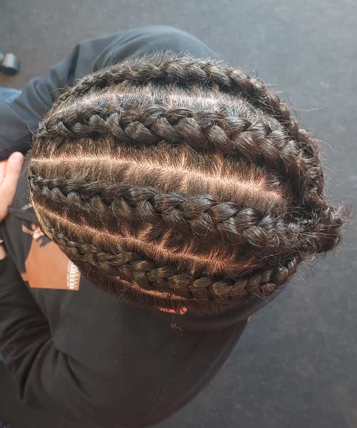 Cornrows — tæt flet ovenfra