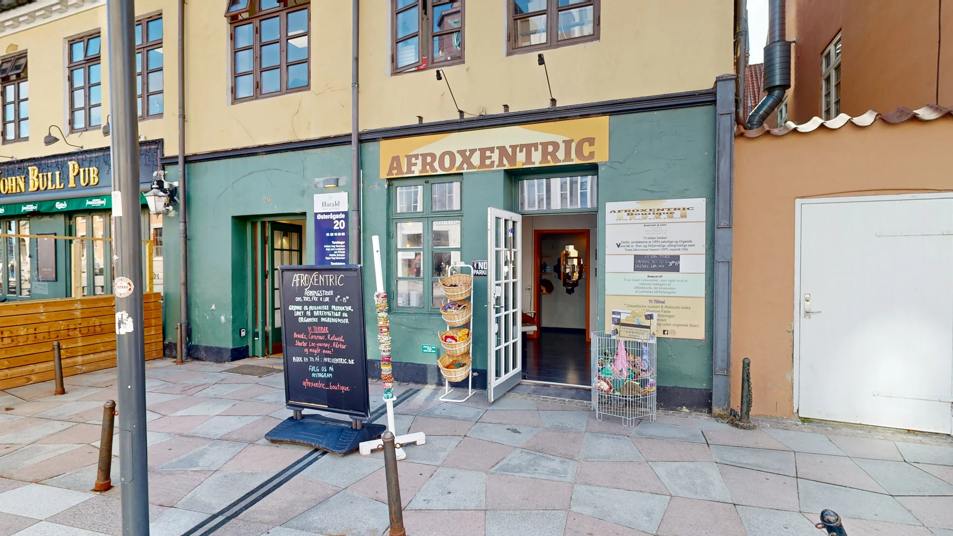 AfroXentric Boutique butiksfacade på Østerågade 20 i Aalborg